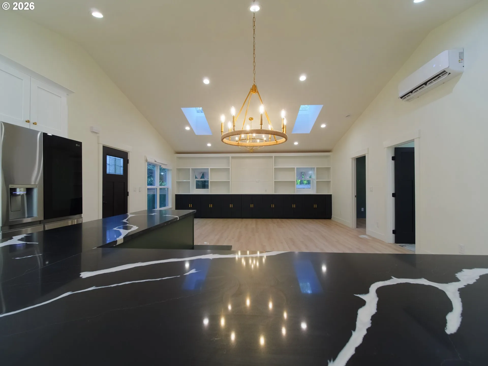 Kitchen/Living Room-Island