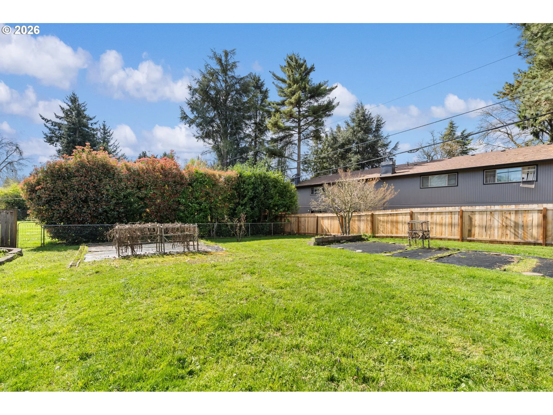 Yard-Back