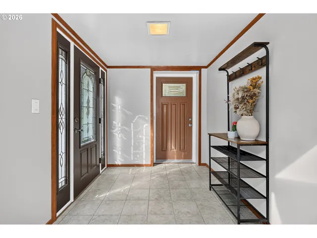 Entrance/Foyer