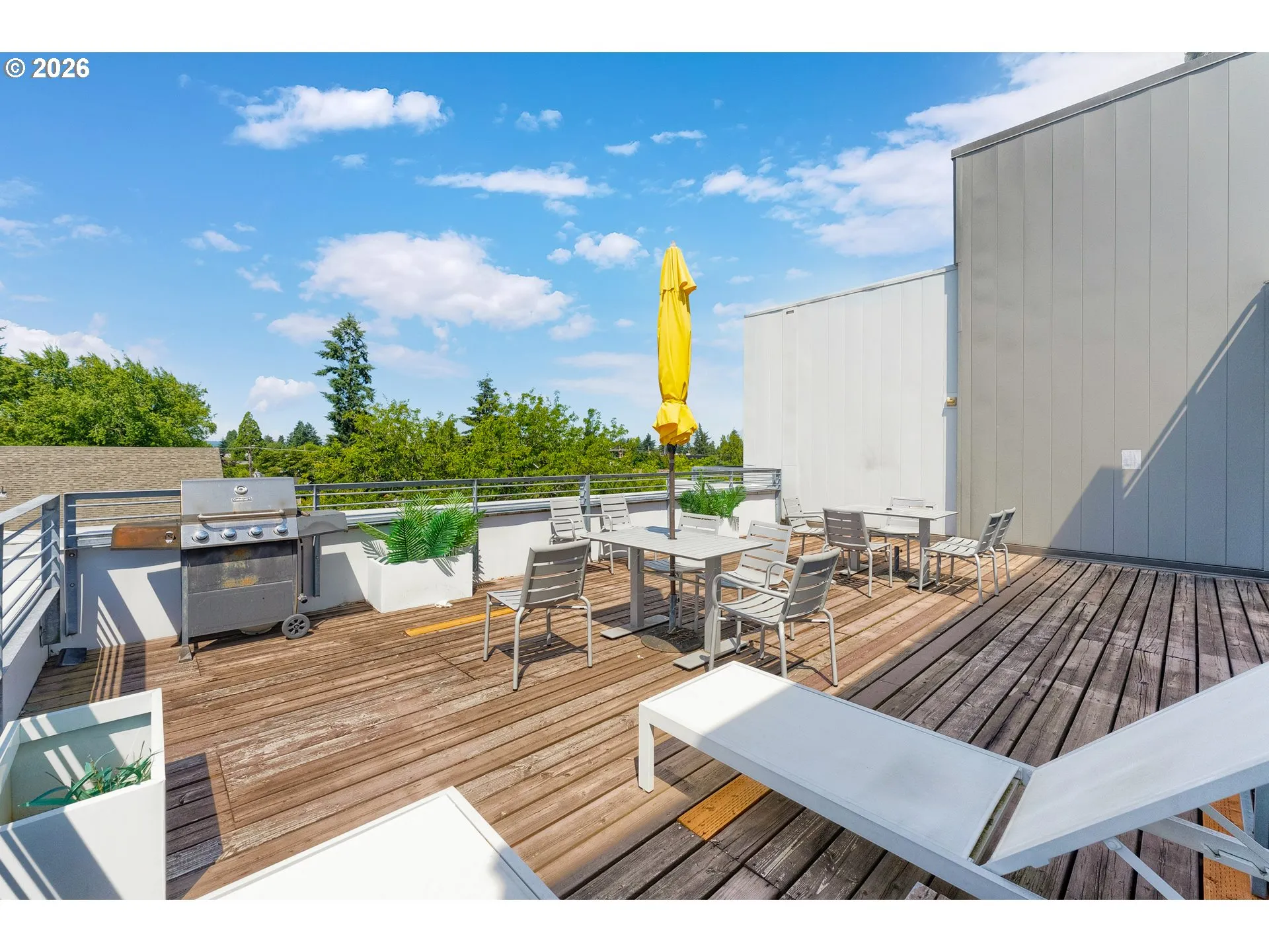 Deck-Upper