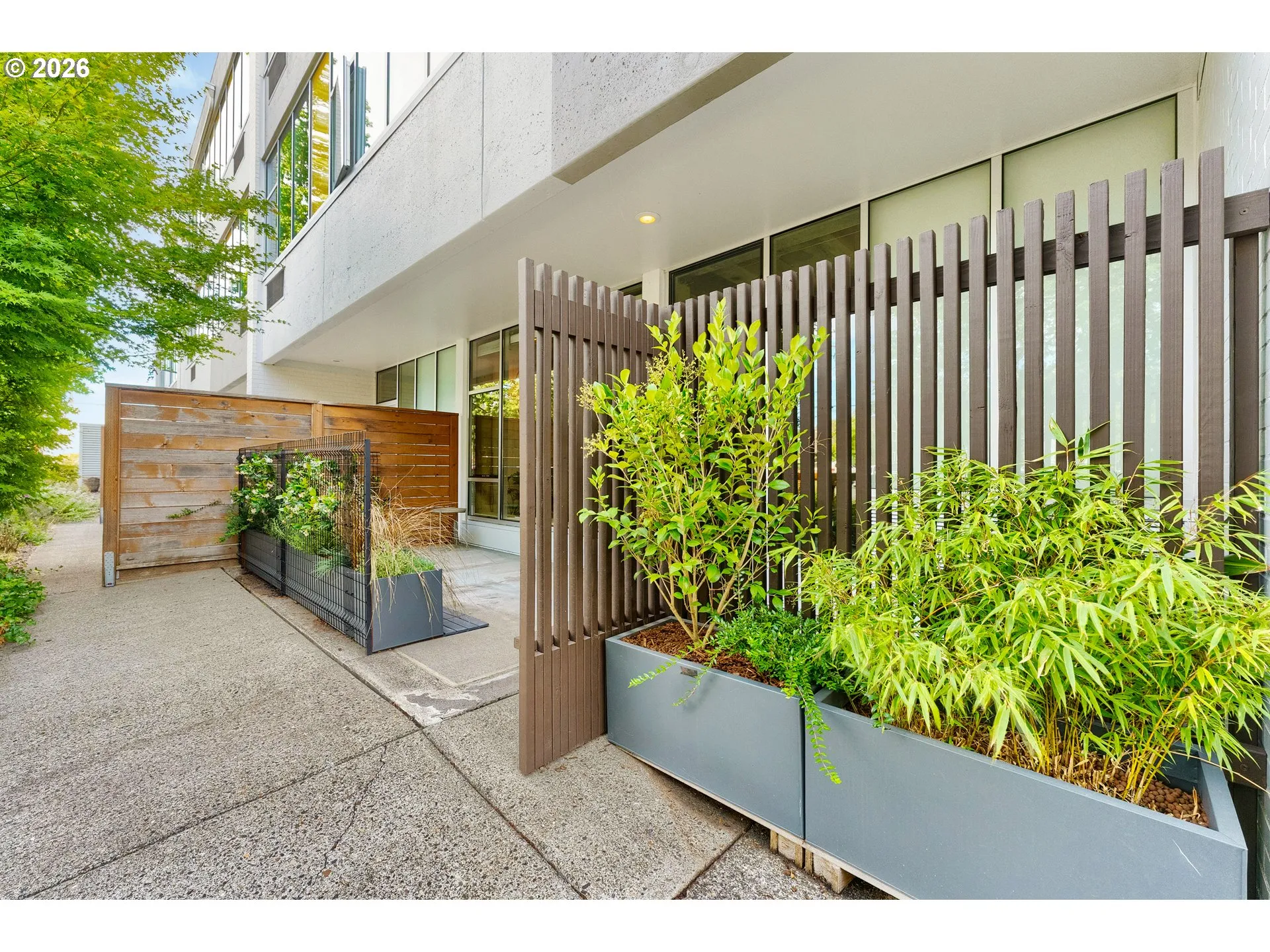 Front Yard-Fenced