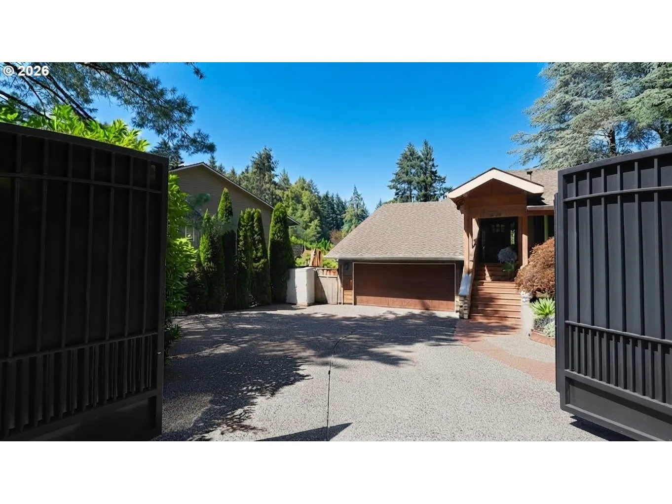 Driveway-Gated