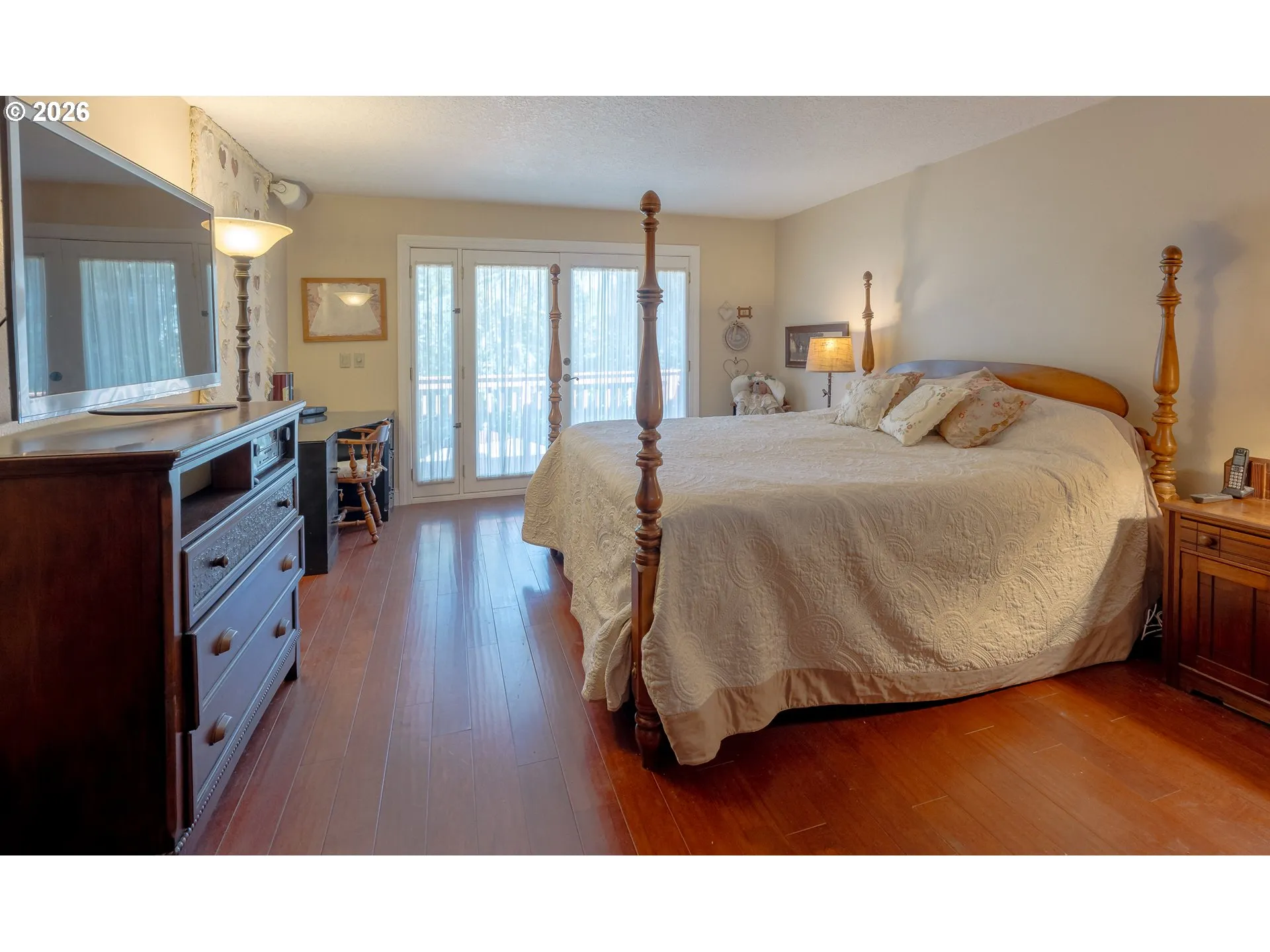 Primary Bedroom-Main