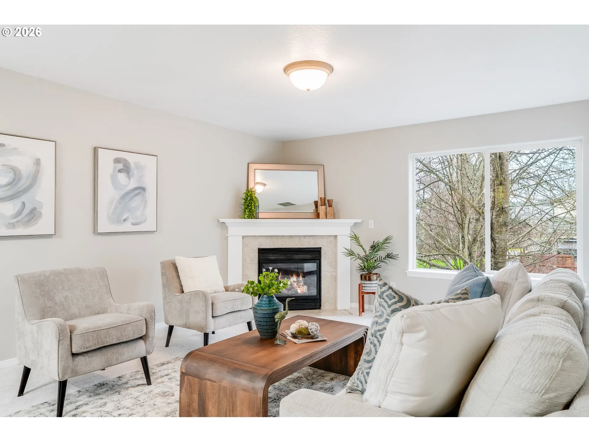 Living Room-Fireplace