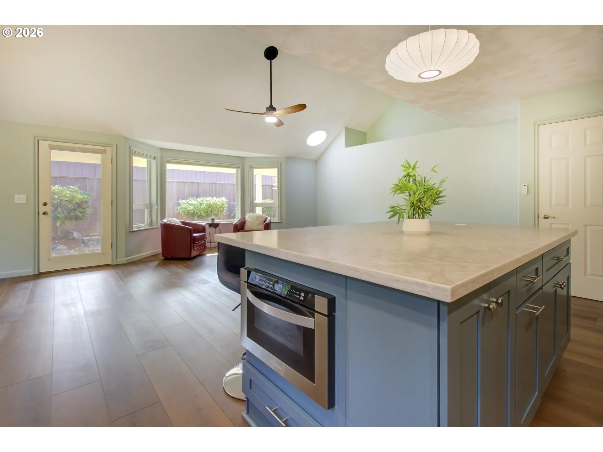 Kitchen-Island