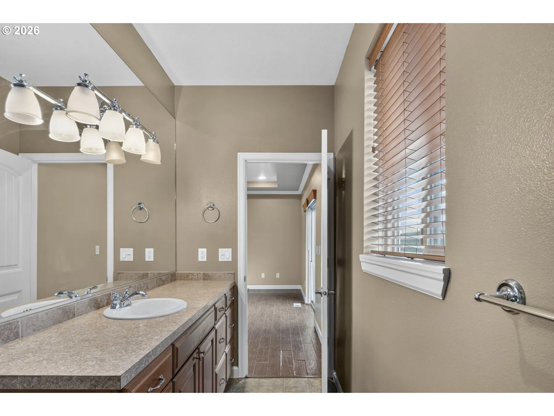 Bathroom, Attached-Main
