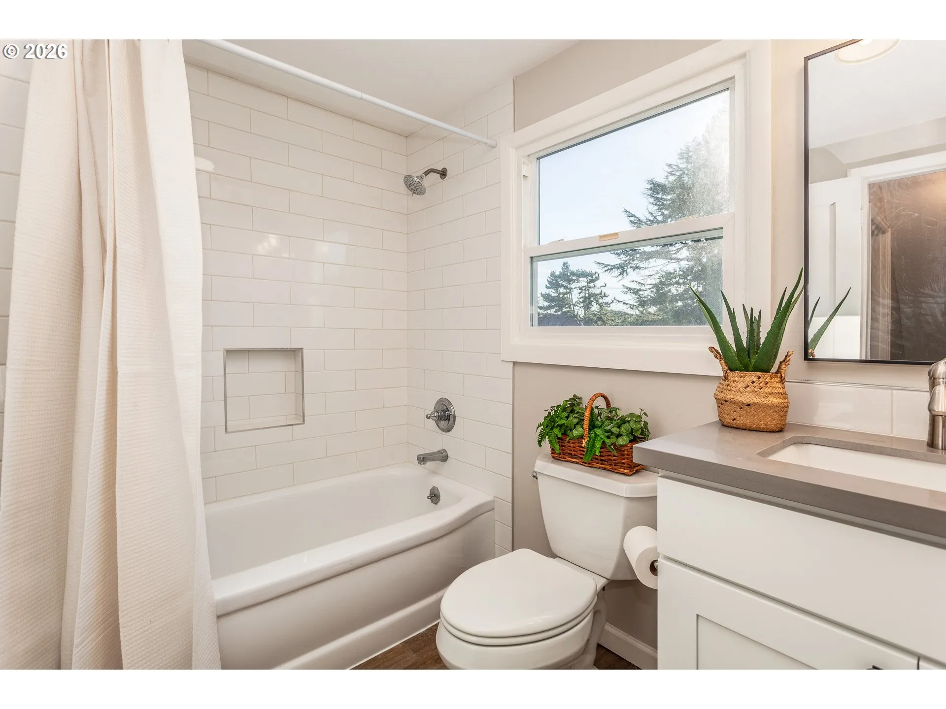 Bathroom-Upper