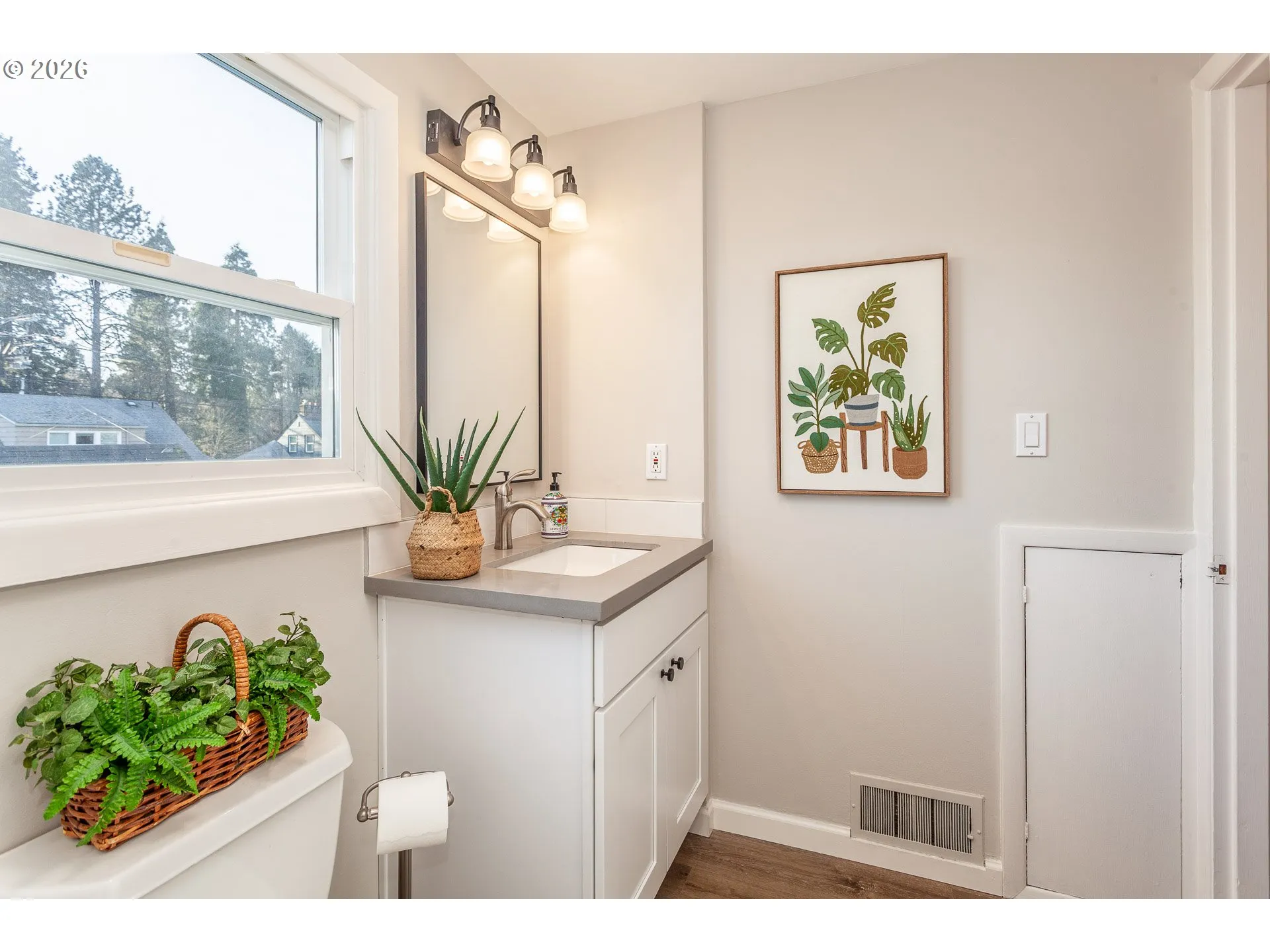 Bathroom-Upper