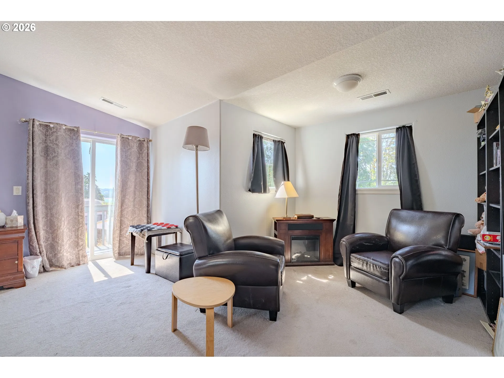 Bedroom, Primary-Upper
