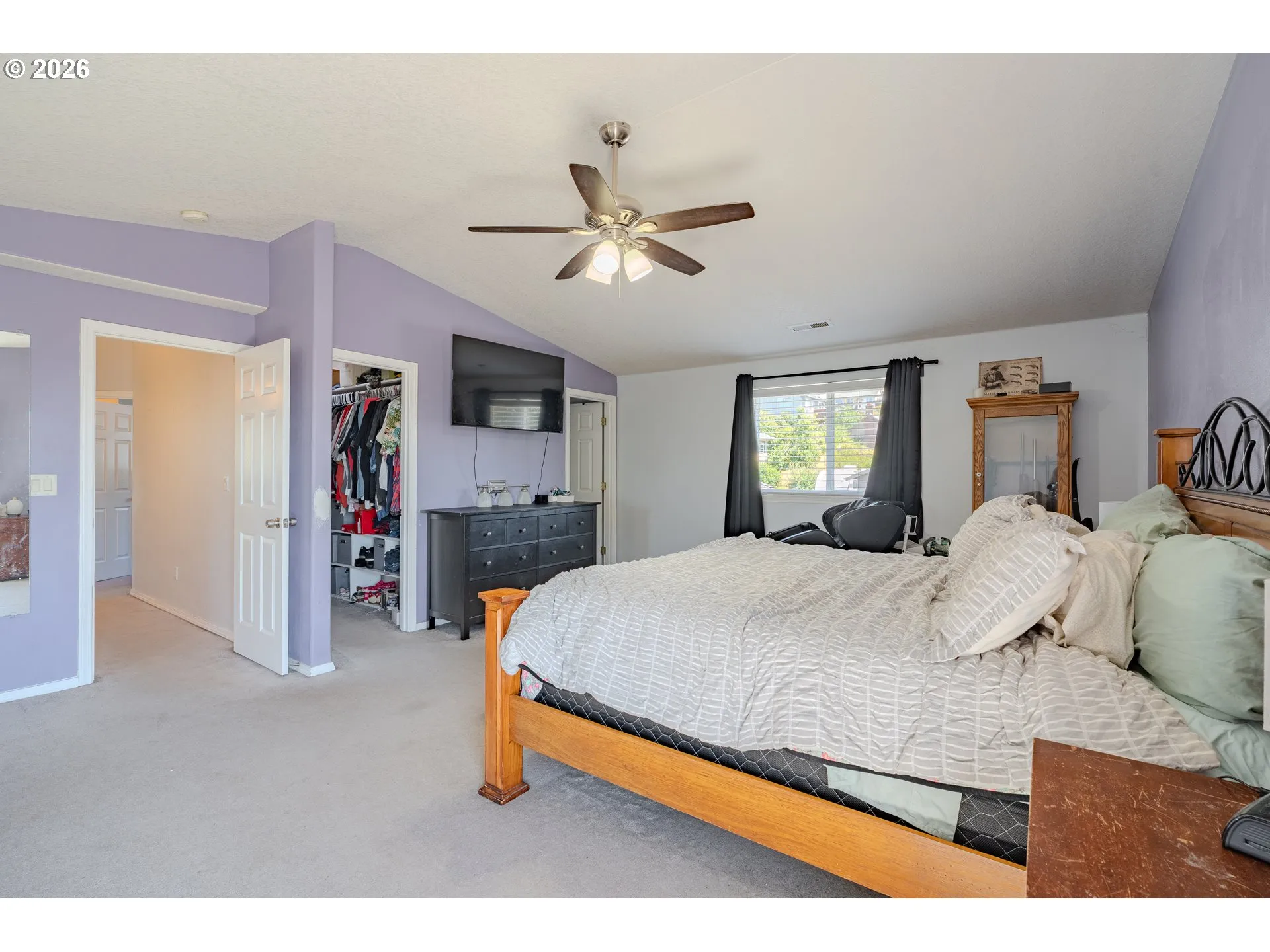 Bedroom, Primary-Upper