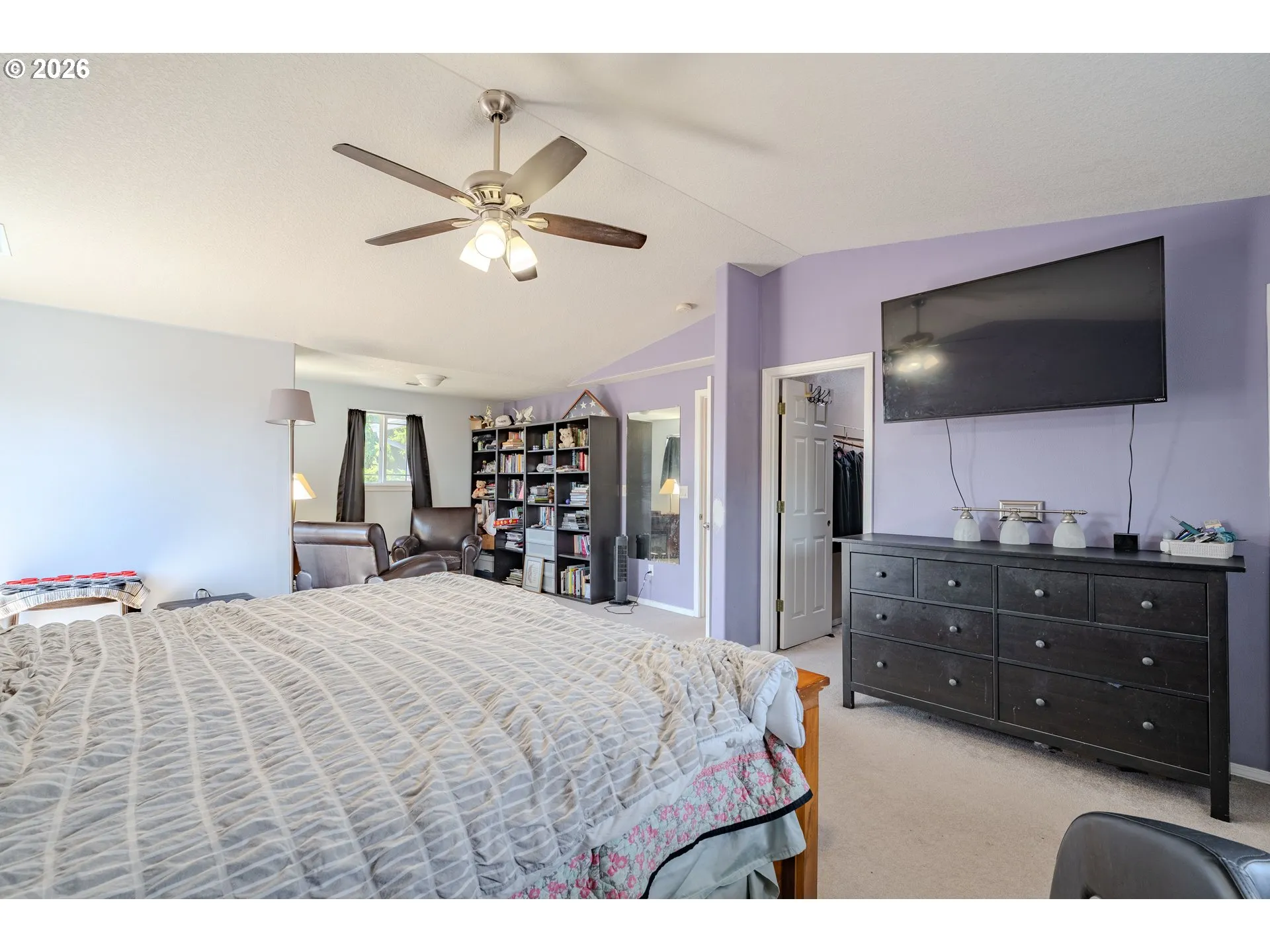 Bedroom, Primary-Upper