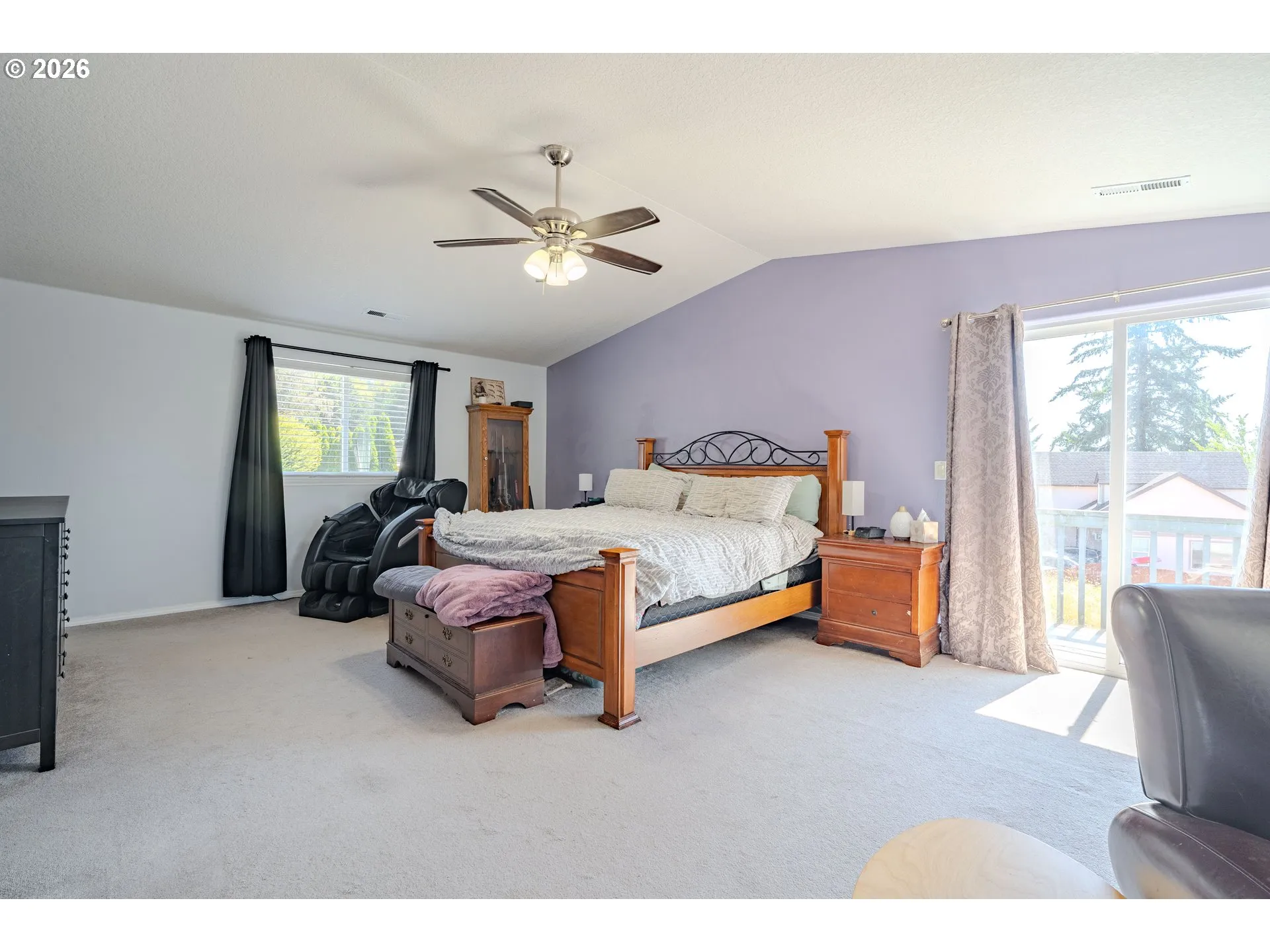 Bedroom, Primary-Upper