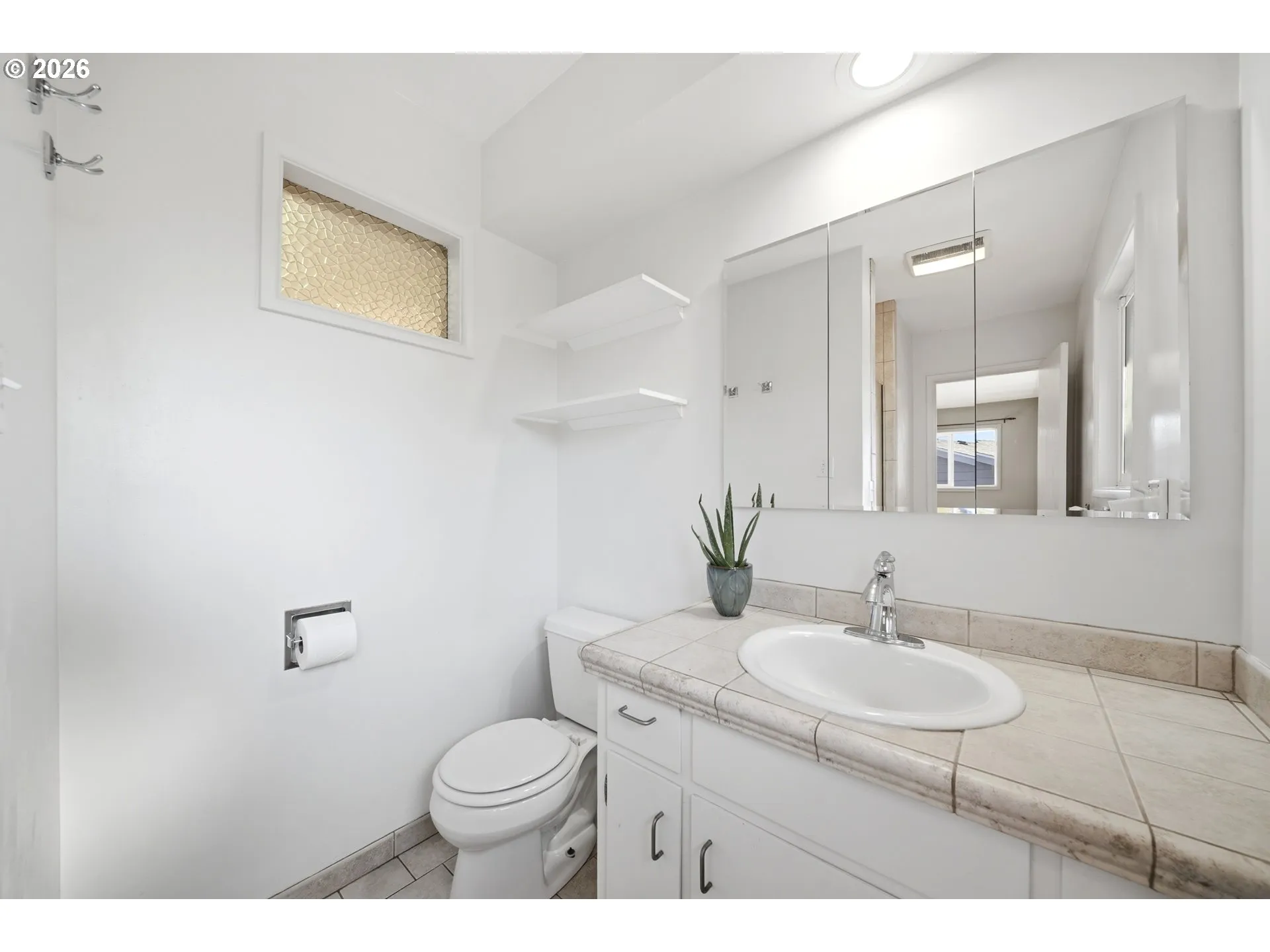 Owner's Suite Bathroom-Full Bathroom