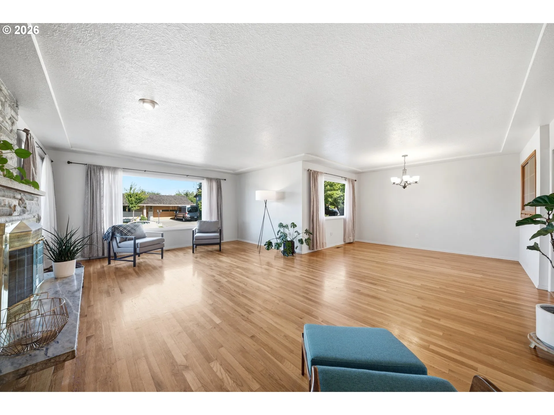 Living Room/Dining Room
