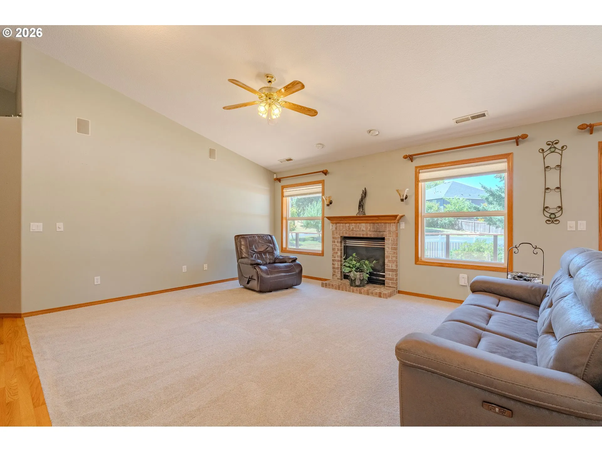 Living Room-Fireplace