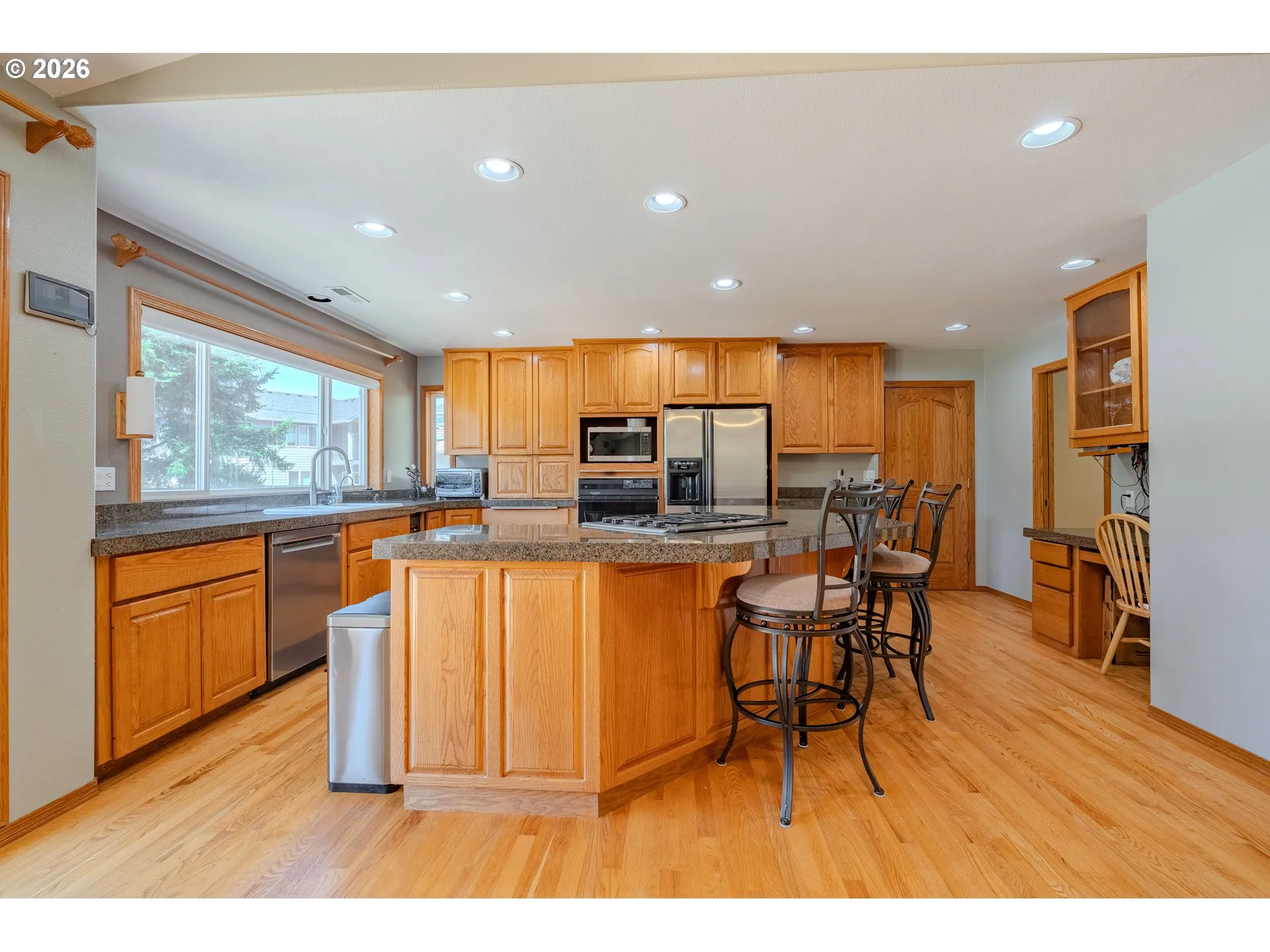 Kitchen-Island