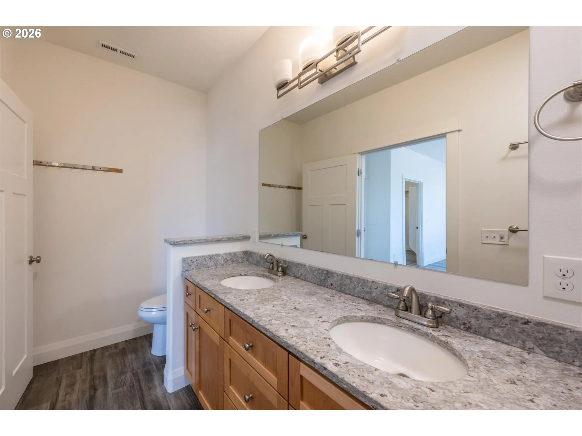 Bathroom, Attached-Double Sinks