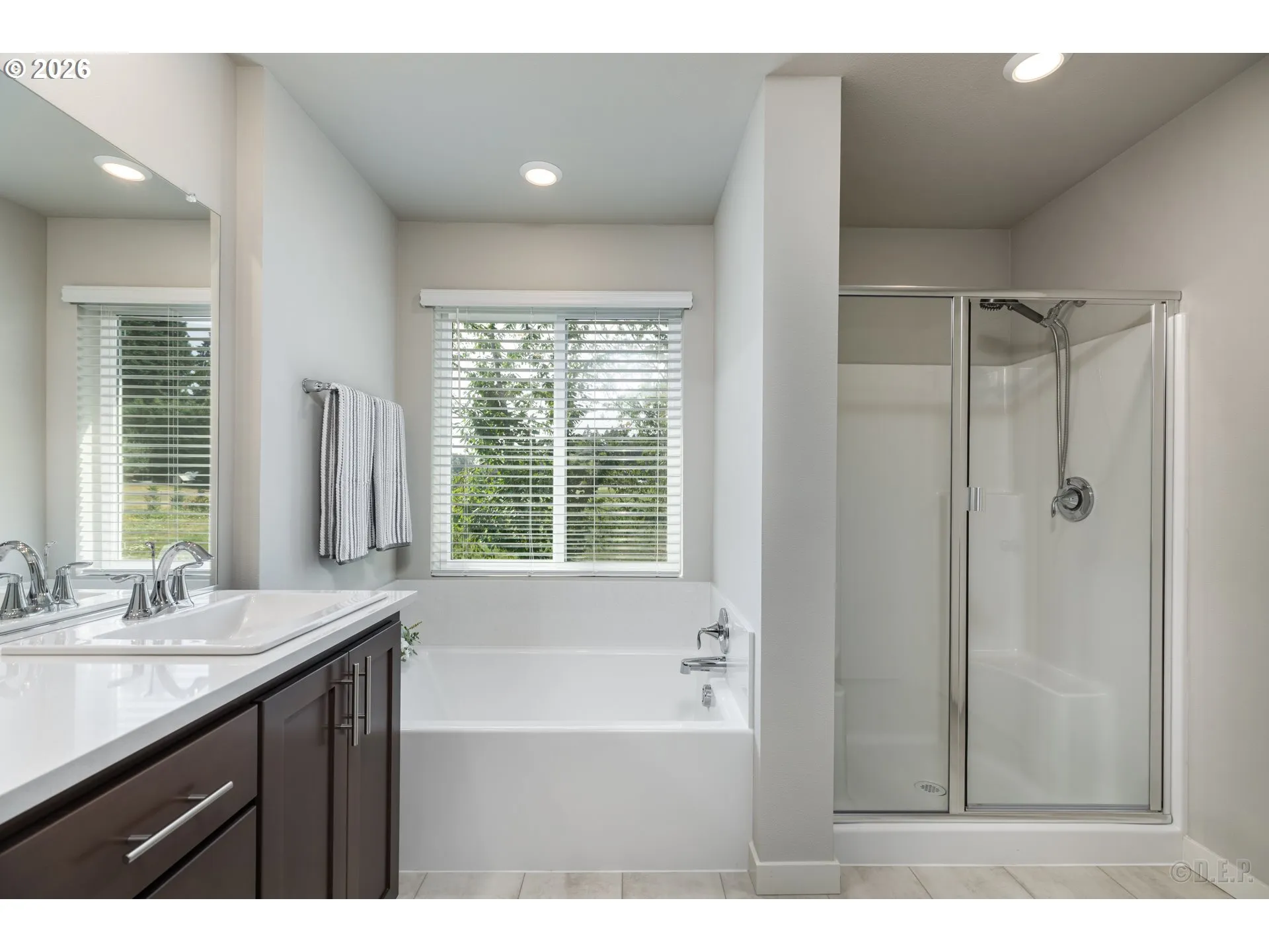 Bathroom, Attached-Garden Tub