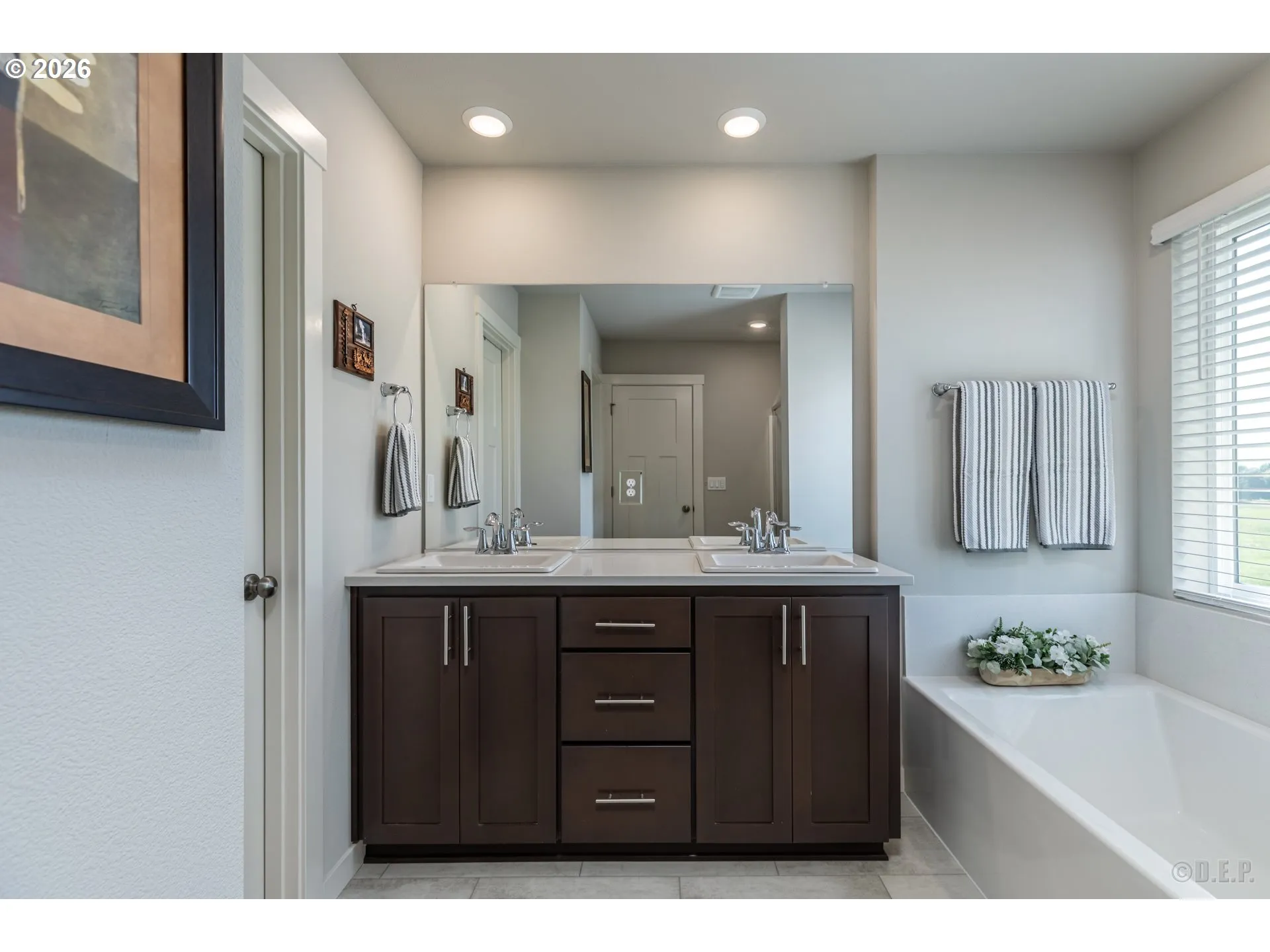 Bathroom, Attached-Double Sinks