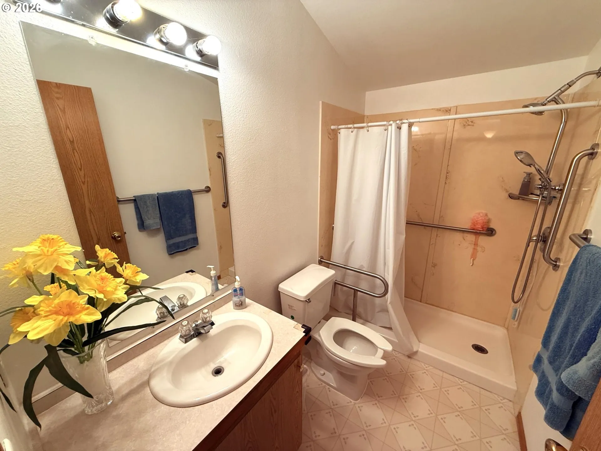Bathroom-Hall