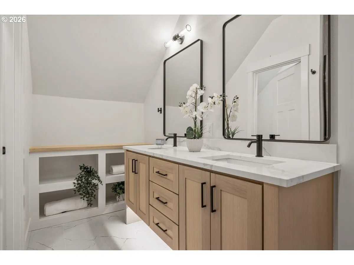 En Suite Bathroom