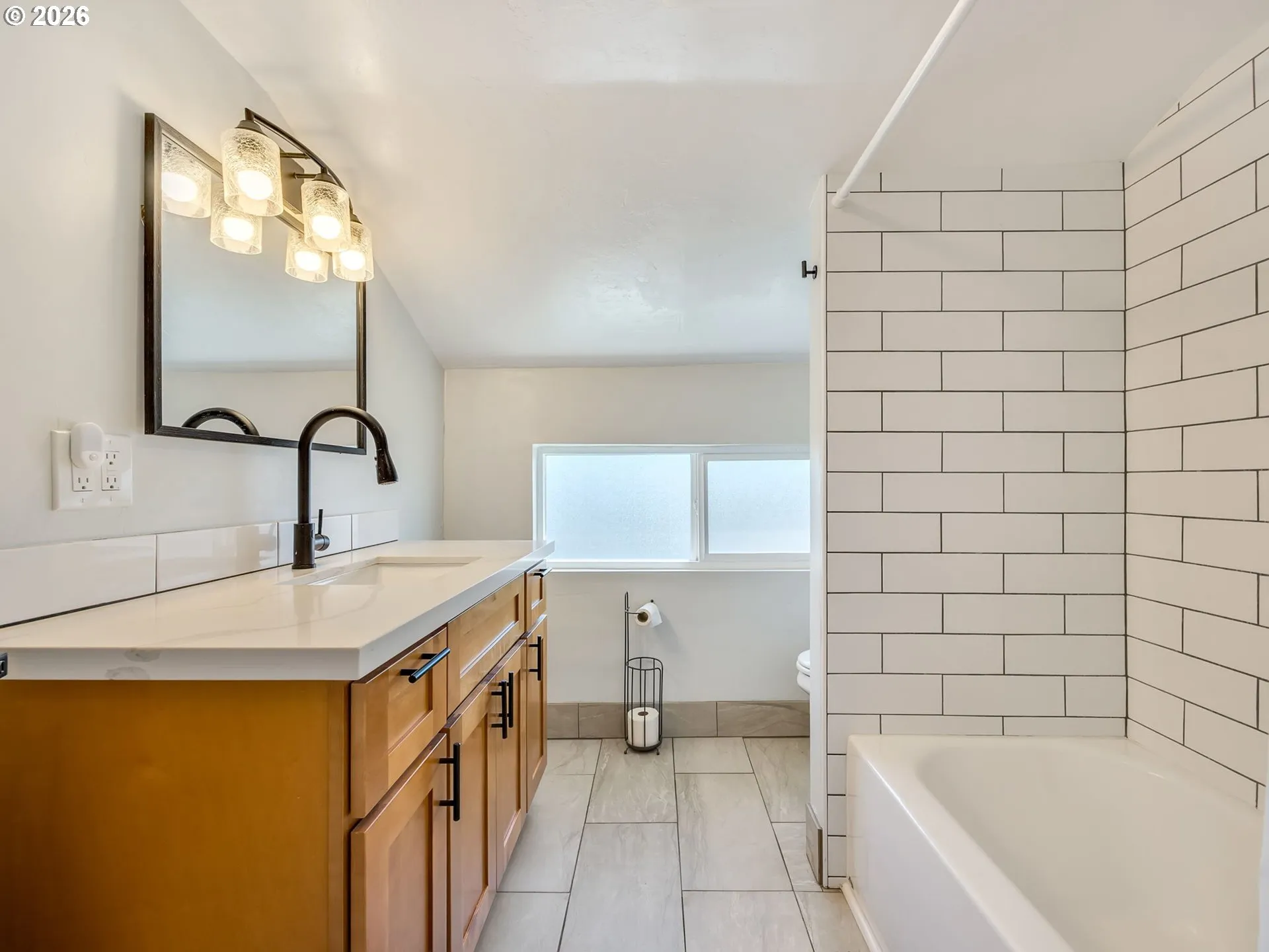 Bathroom-Upper