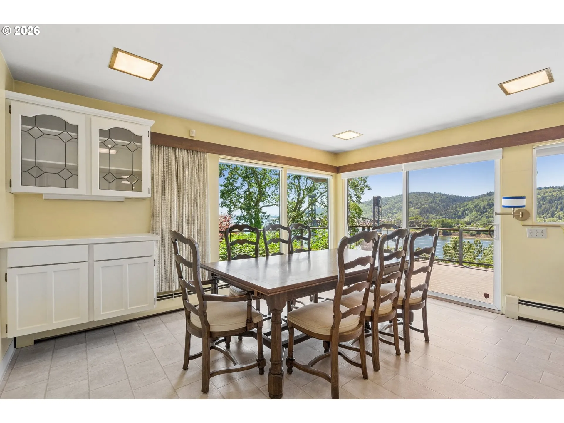 Dining Room-Built-In Cabinets