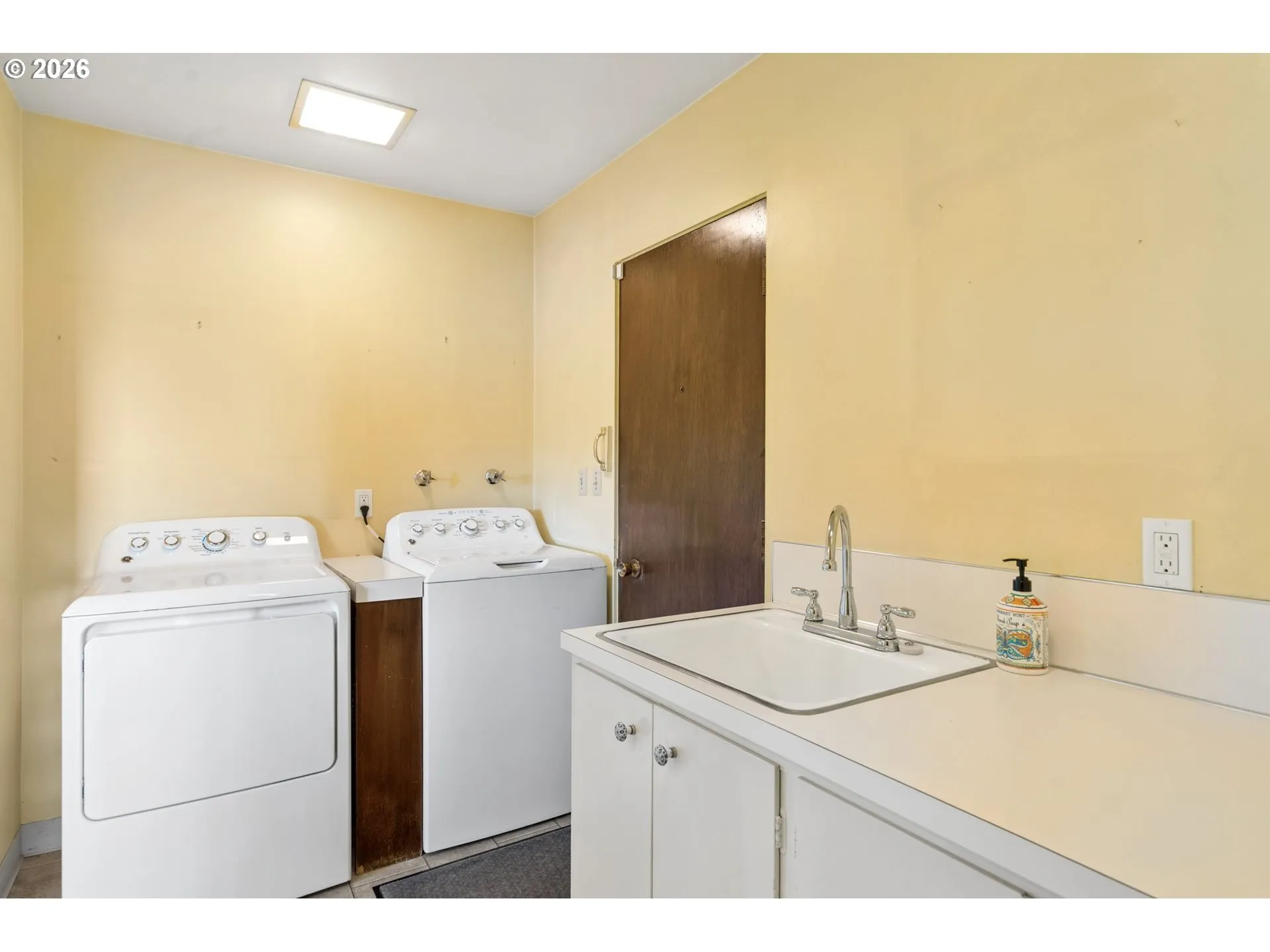Laundry-Main
