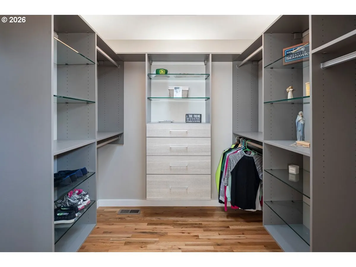 Primary Bedroom-Walk-In Closet