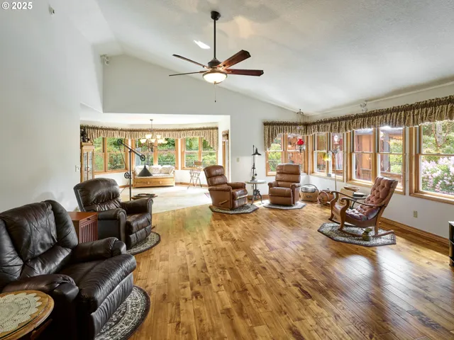 Living Room/Dining Room