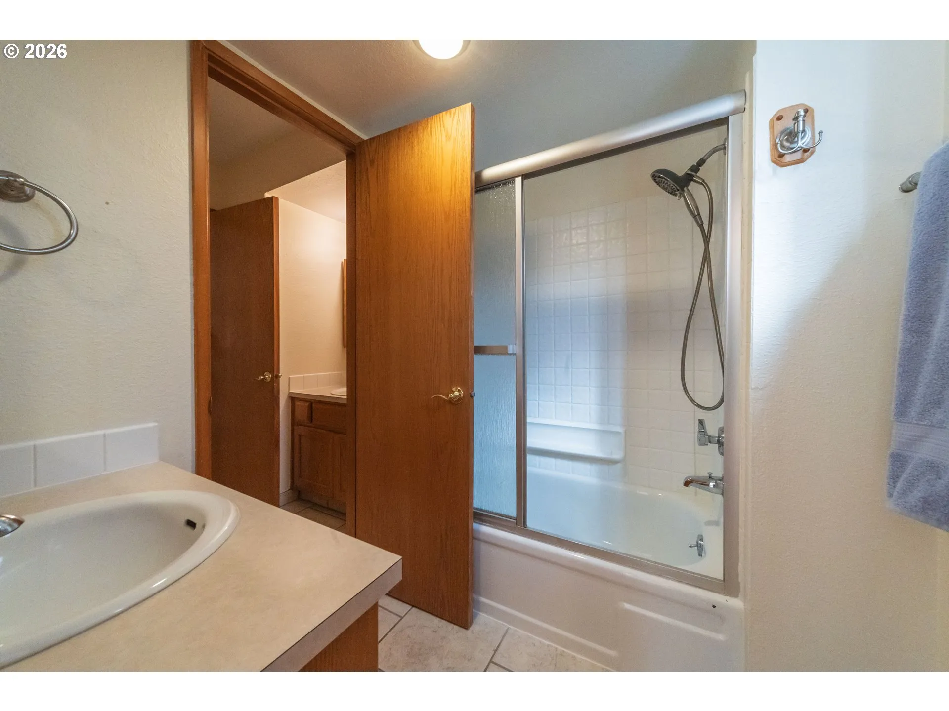 Bathroom, Continental