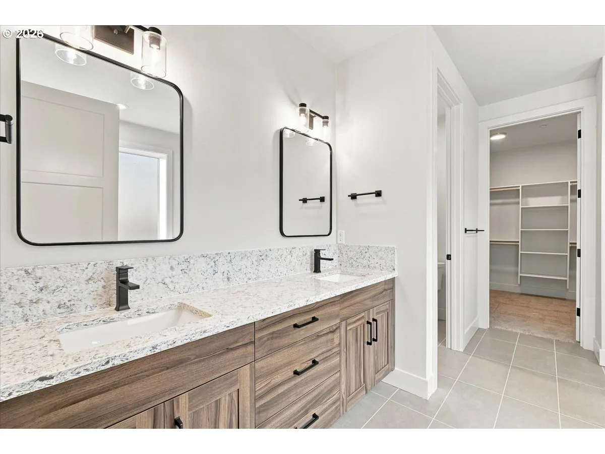 Bathroom, Attached-Double Sinks