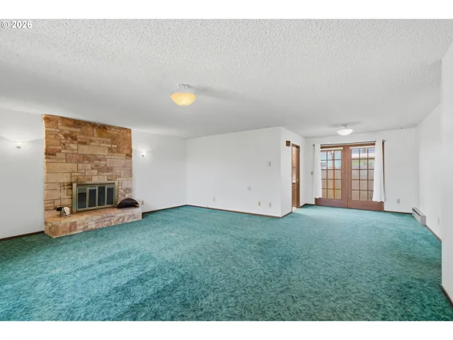 Living Room/Dining Room