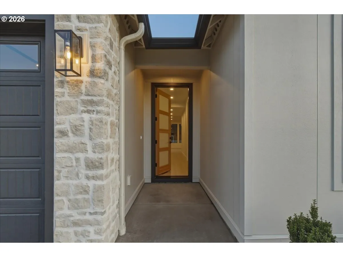 Entrance/Foyer