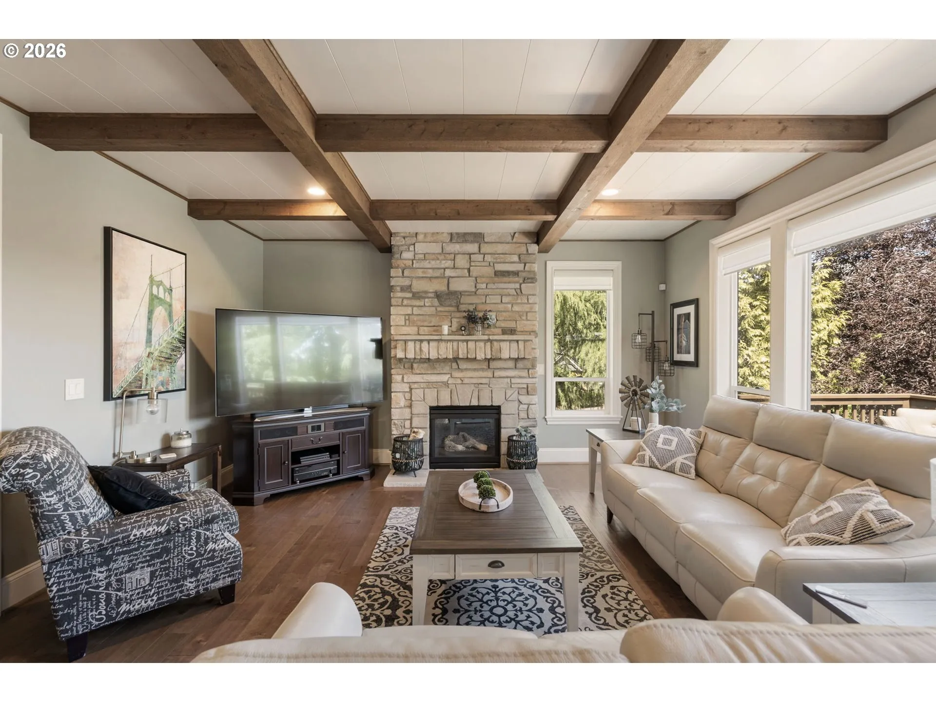 Living Room-Fireplace