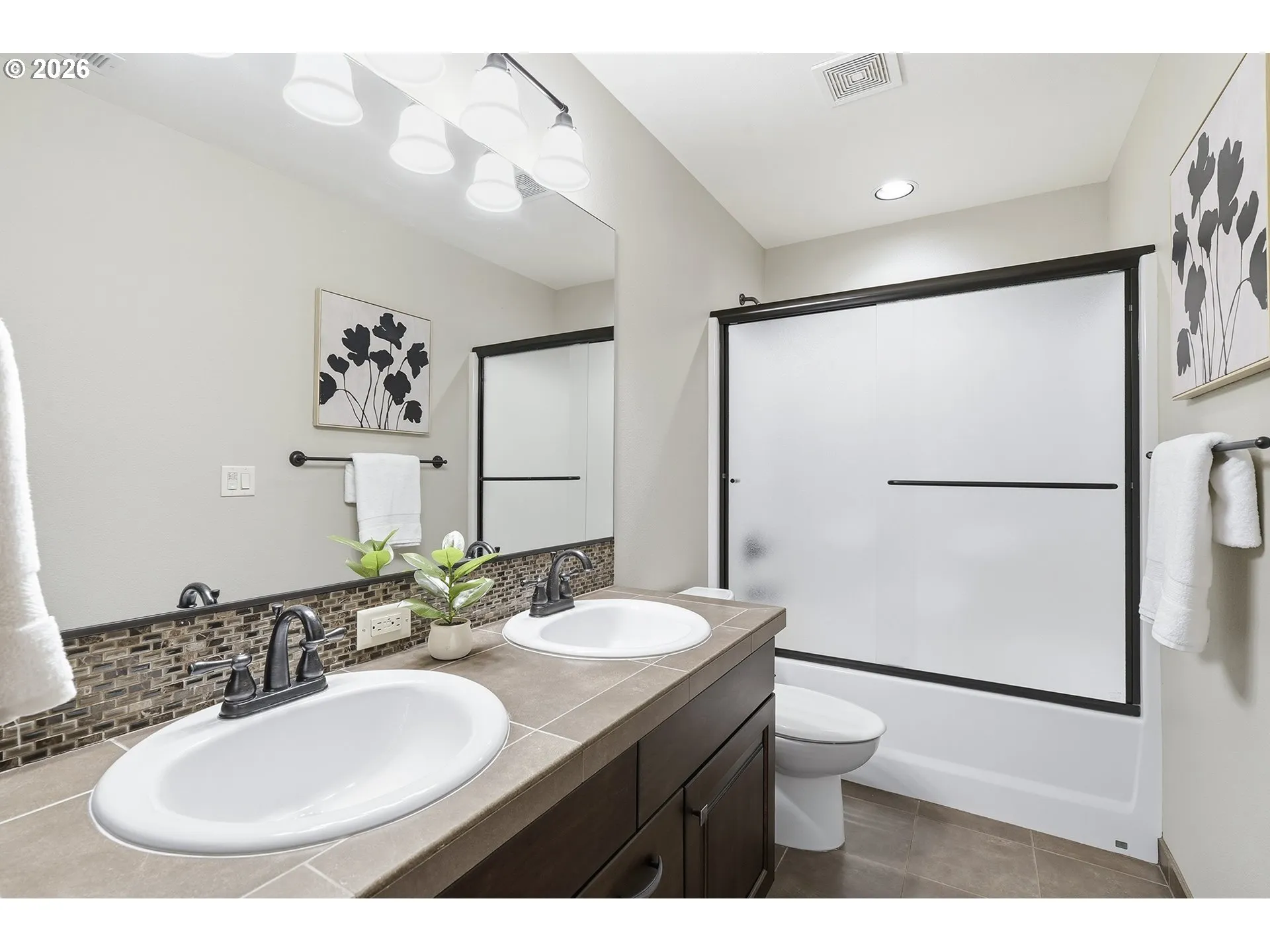 Bathroom-Upper