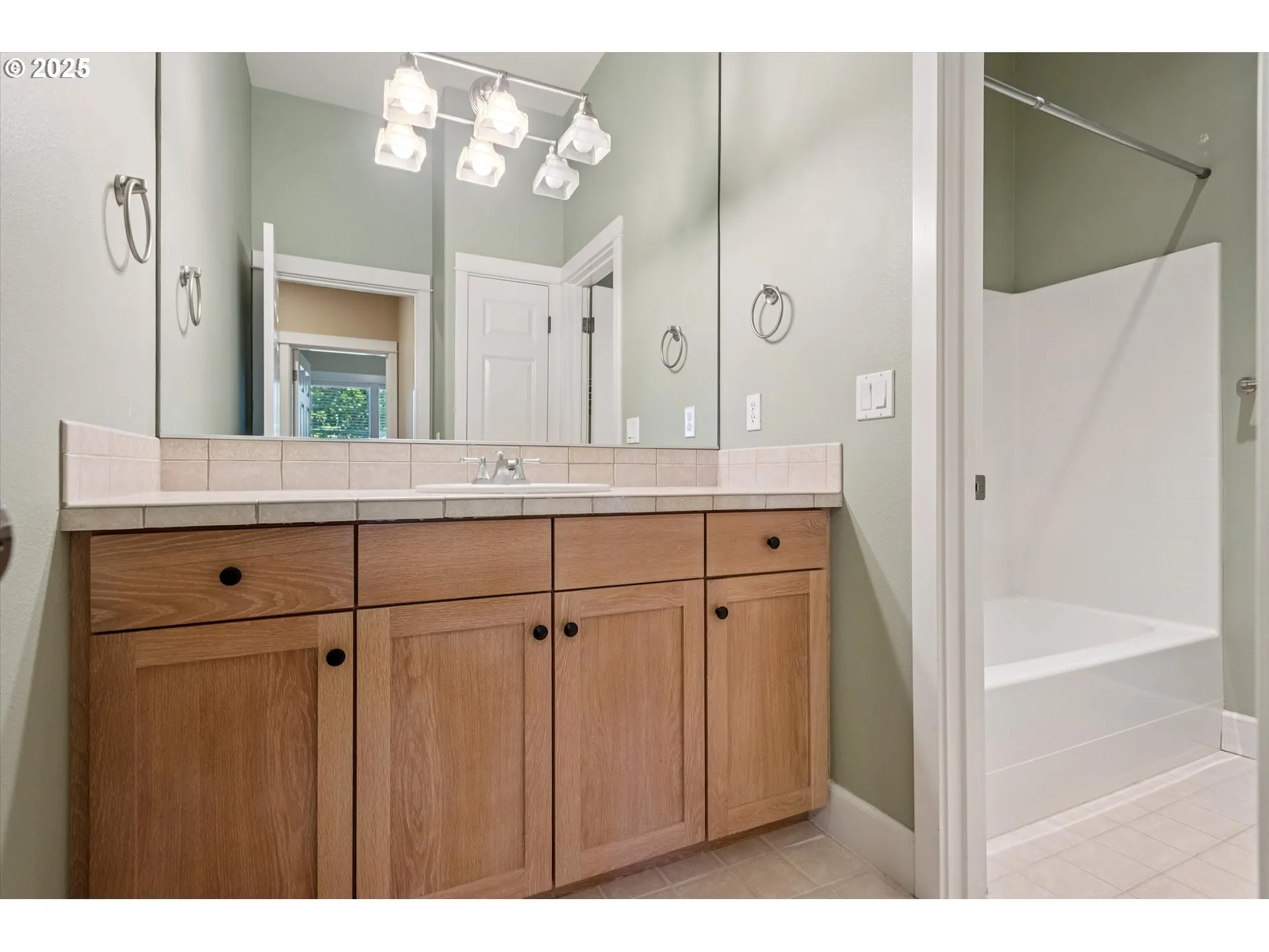 Bathroom-Lower