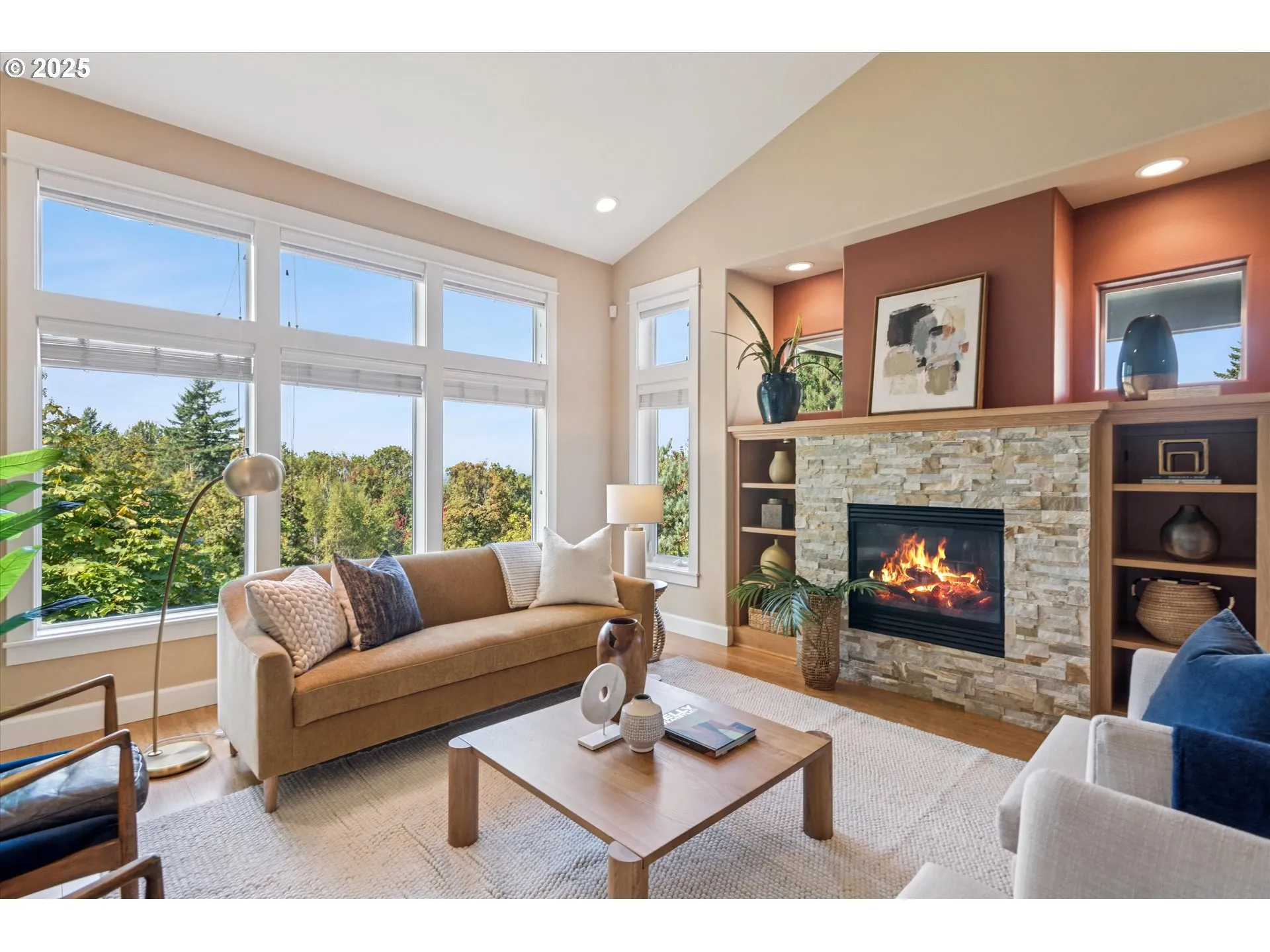 Living Room-Fireplace