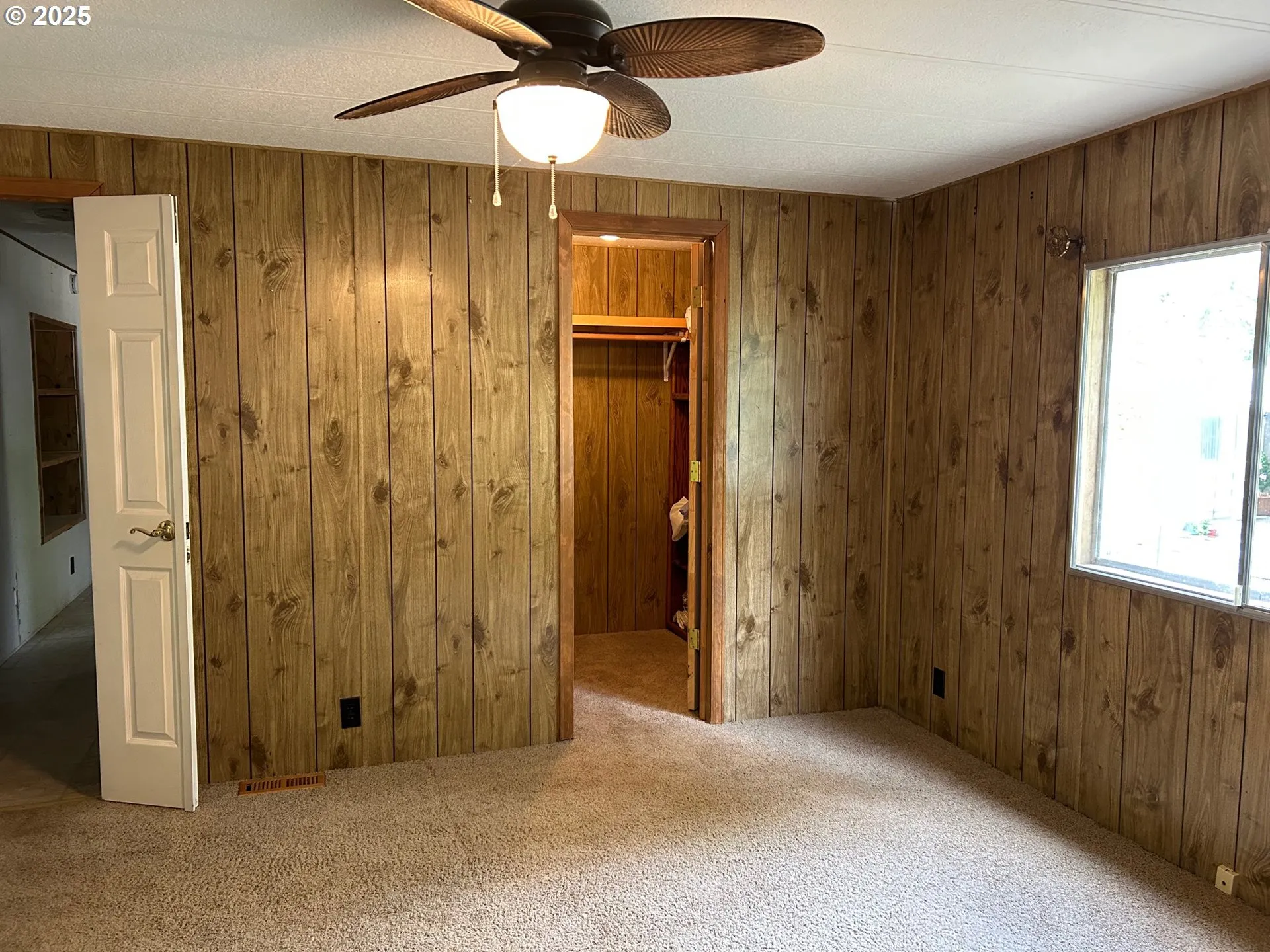 Bedroom, Primary-Walk-In Closet