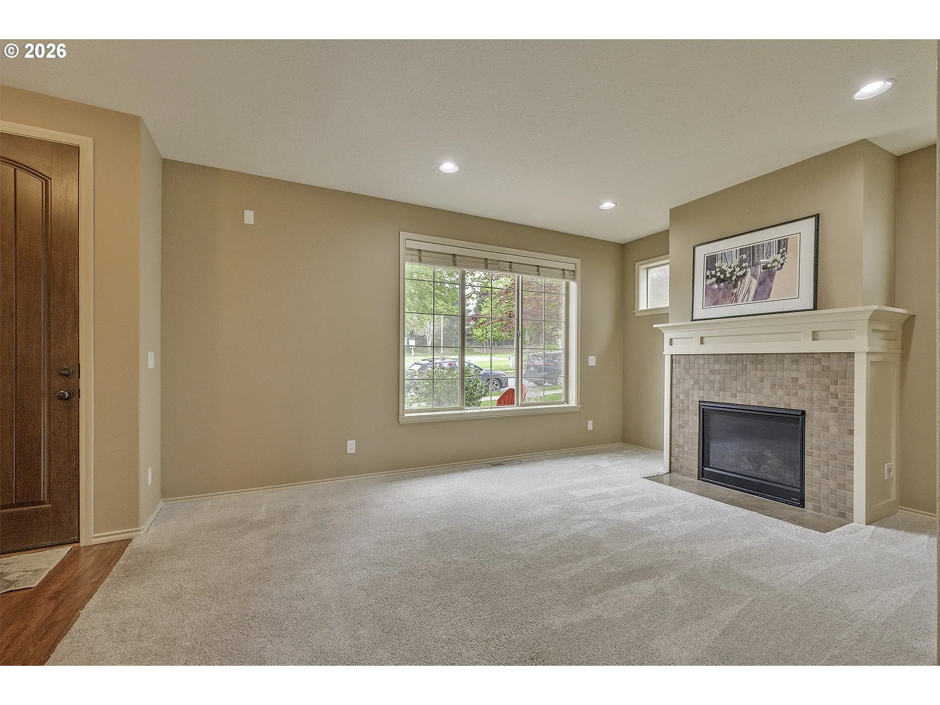 Living Room-Fireplace