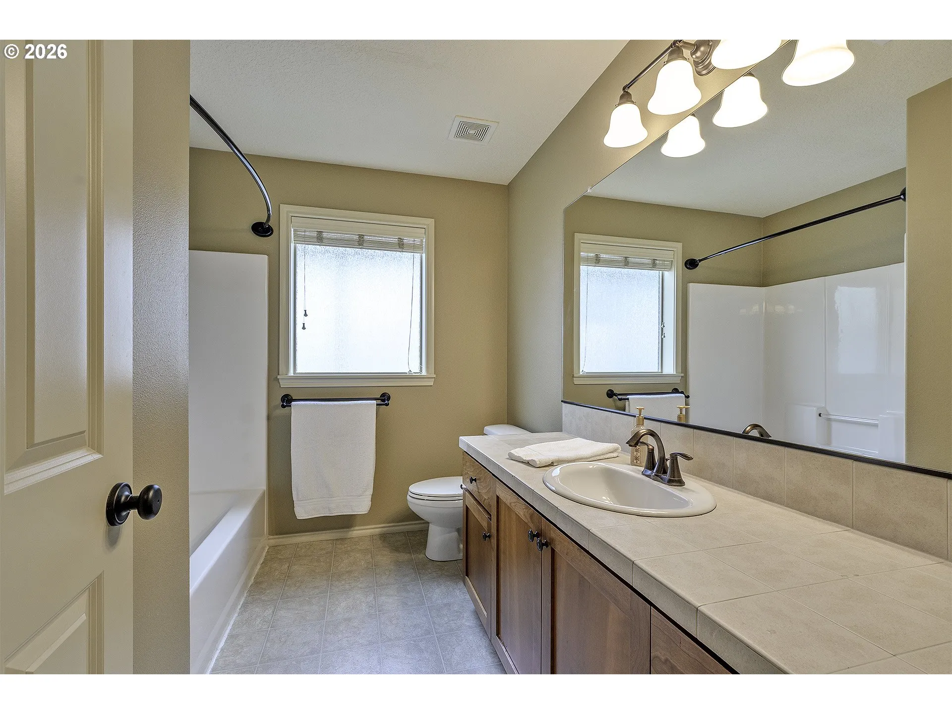 Bathroom-Upper