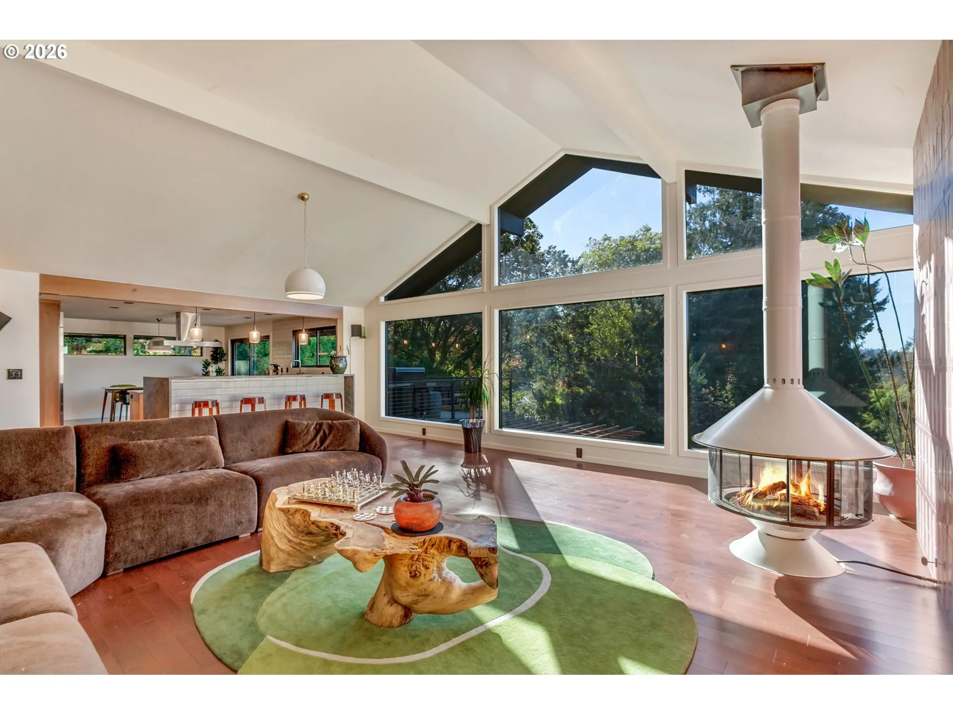 Living Room-Fireplace