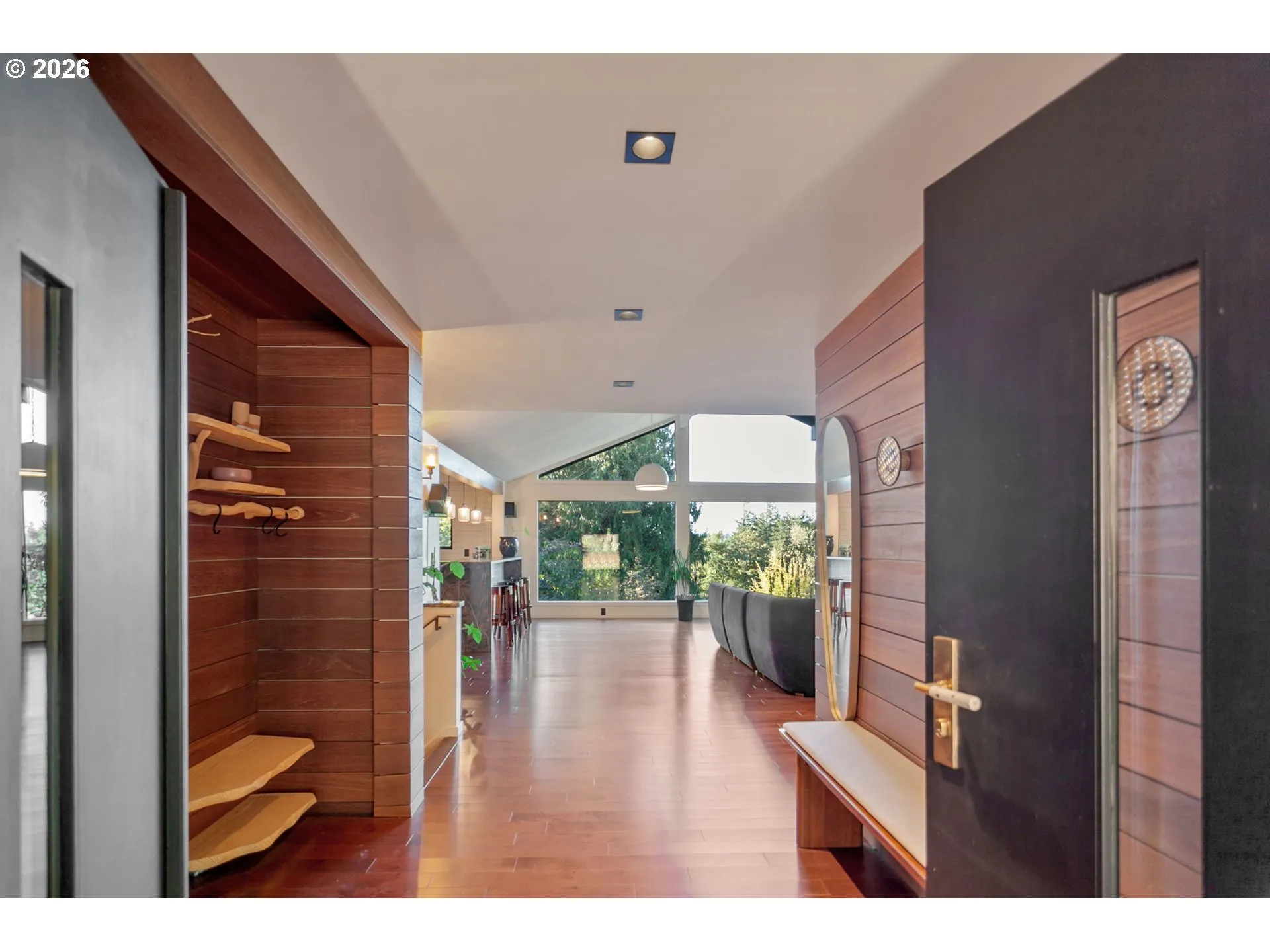 Entrance/Foyer