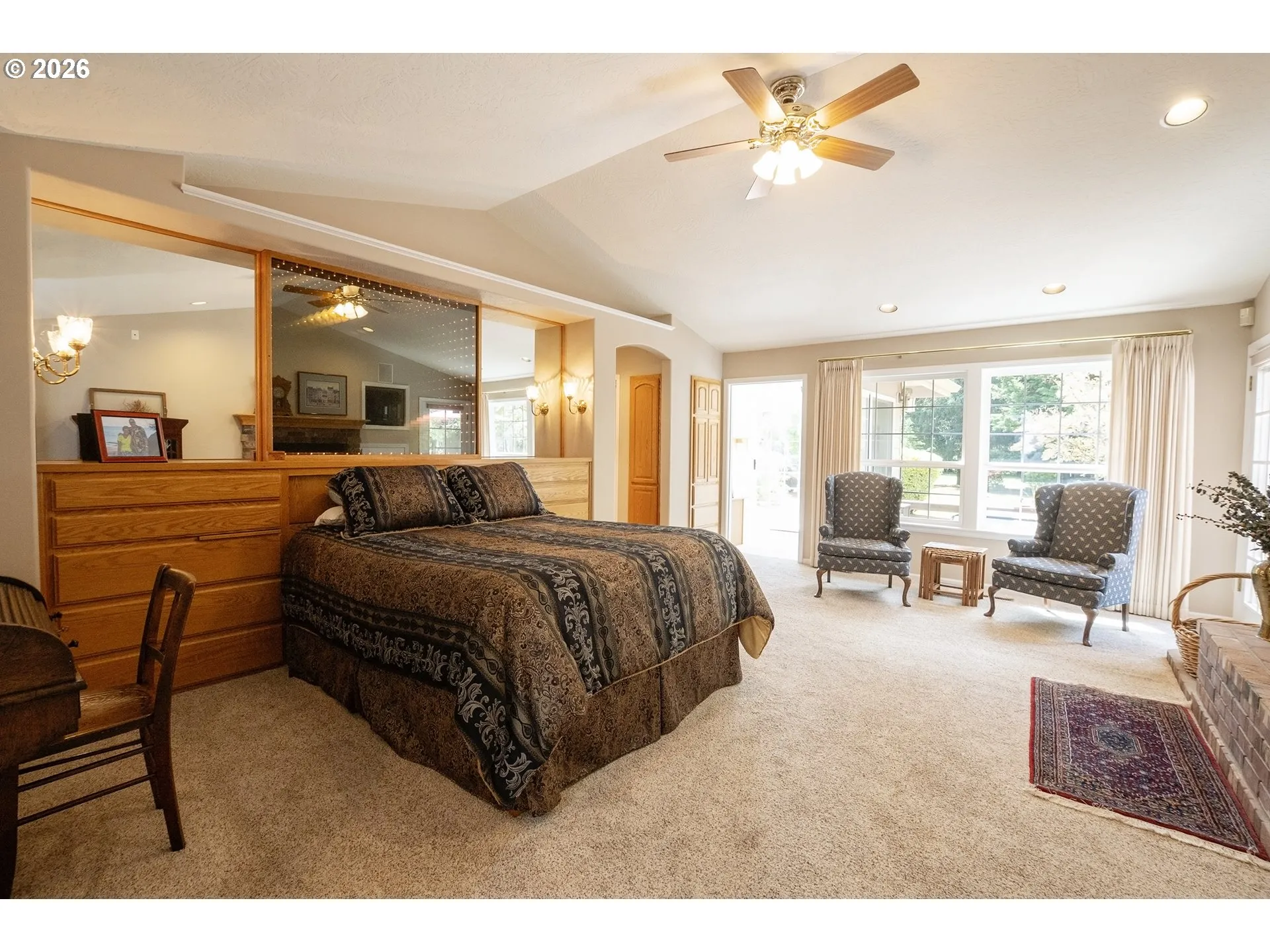 Bedroom, Primary-Ceiling Fan