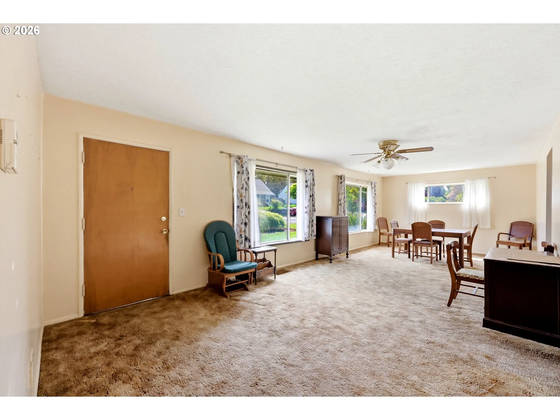 Living Room-Ceiling Fan