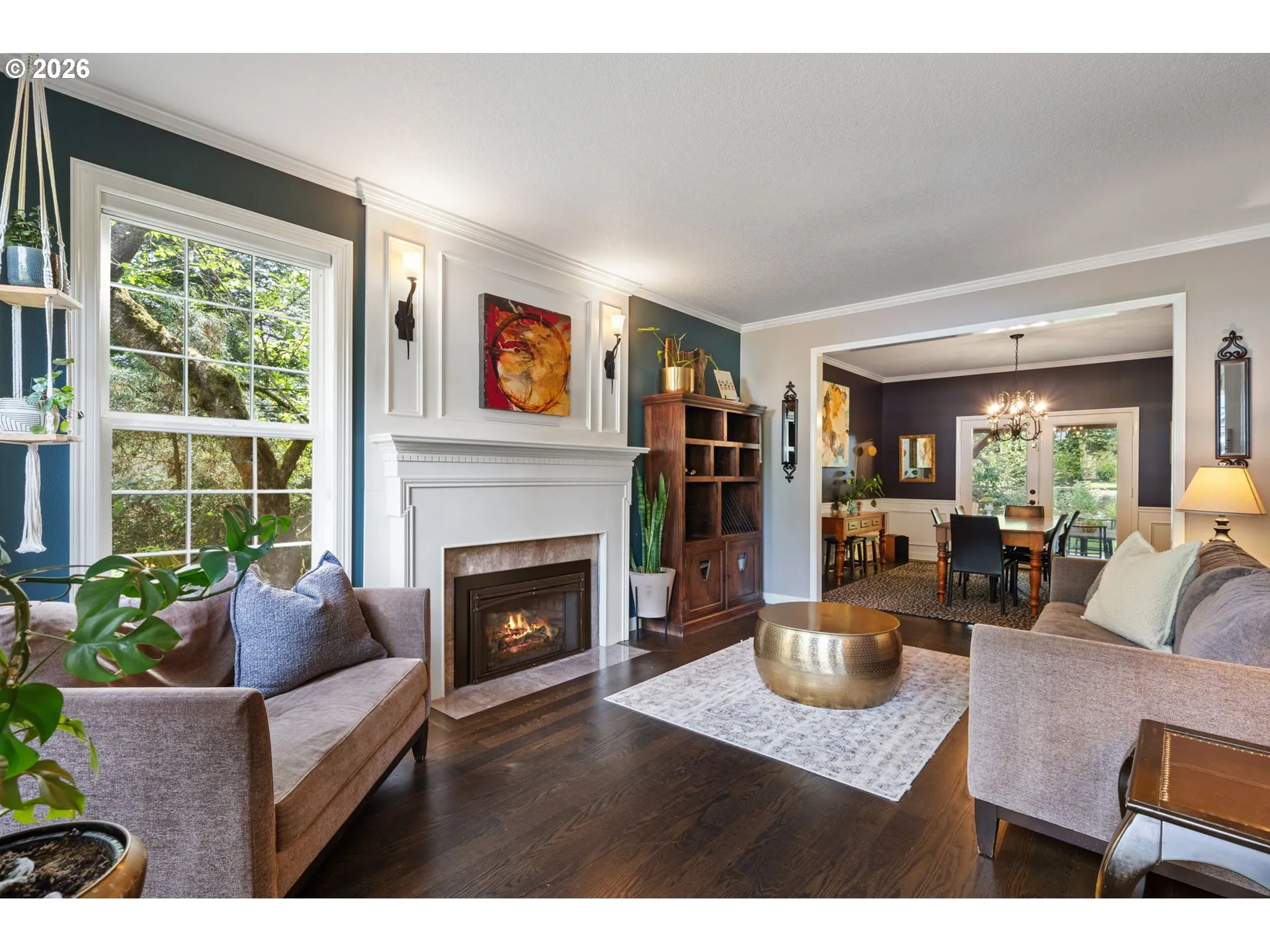 Living Room-Fireplace