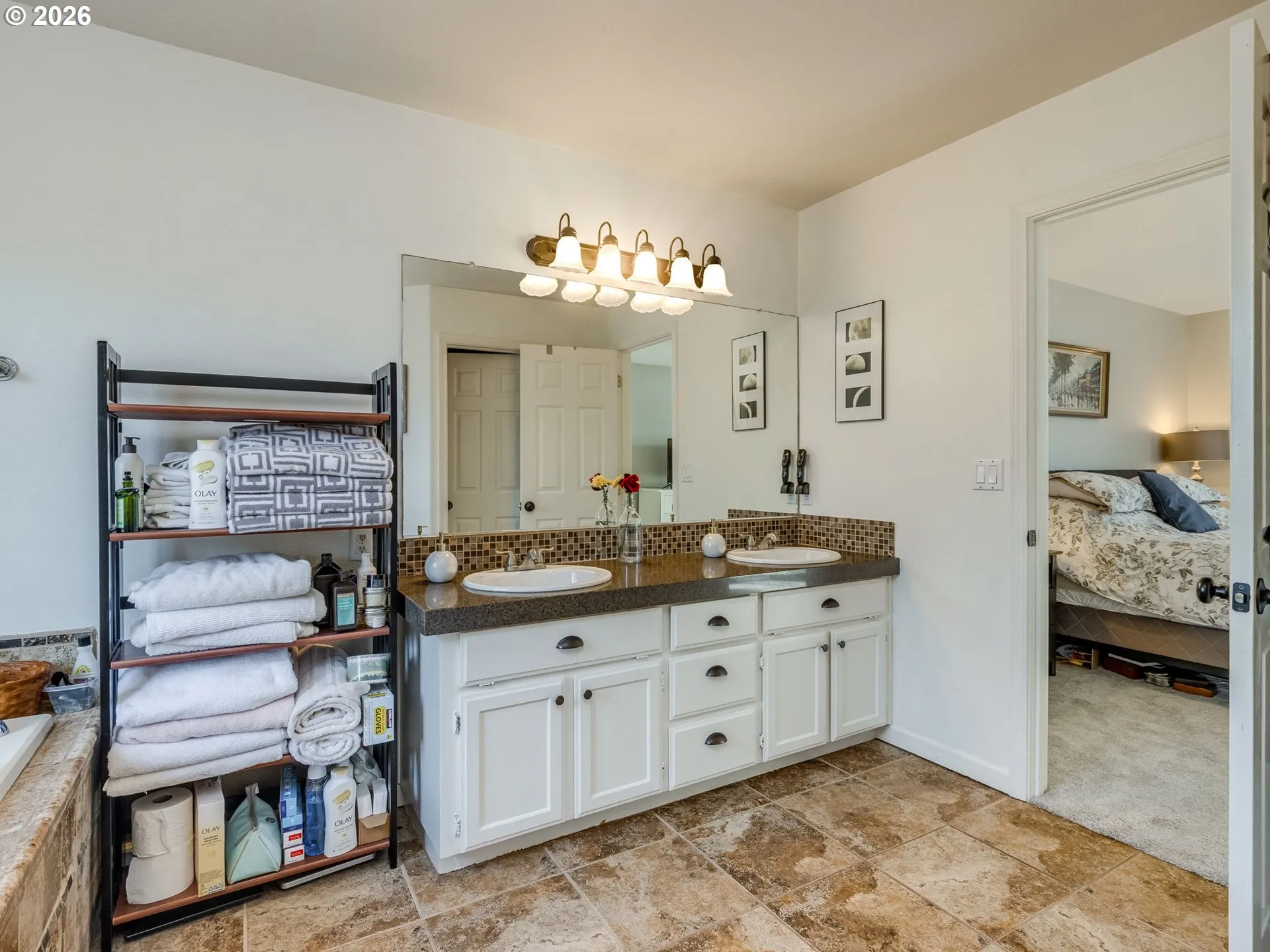 Bathroom, Attached