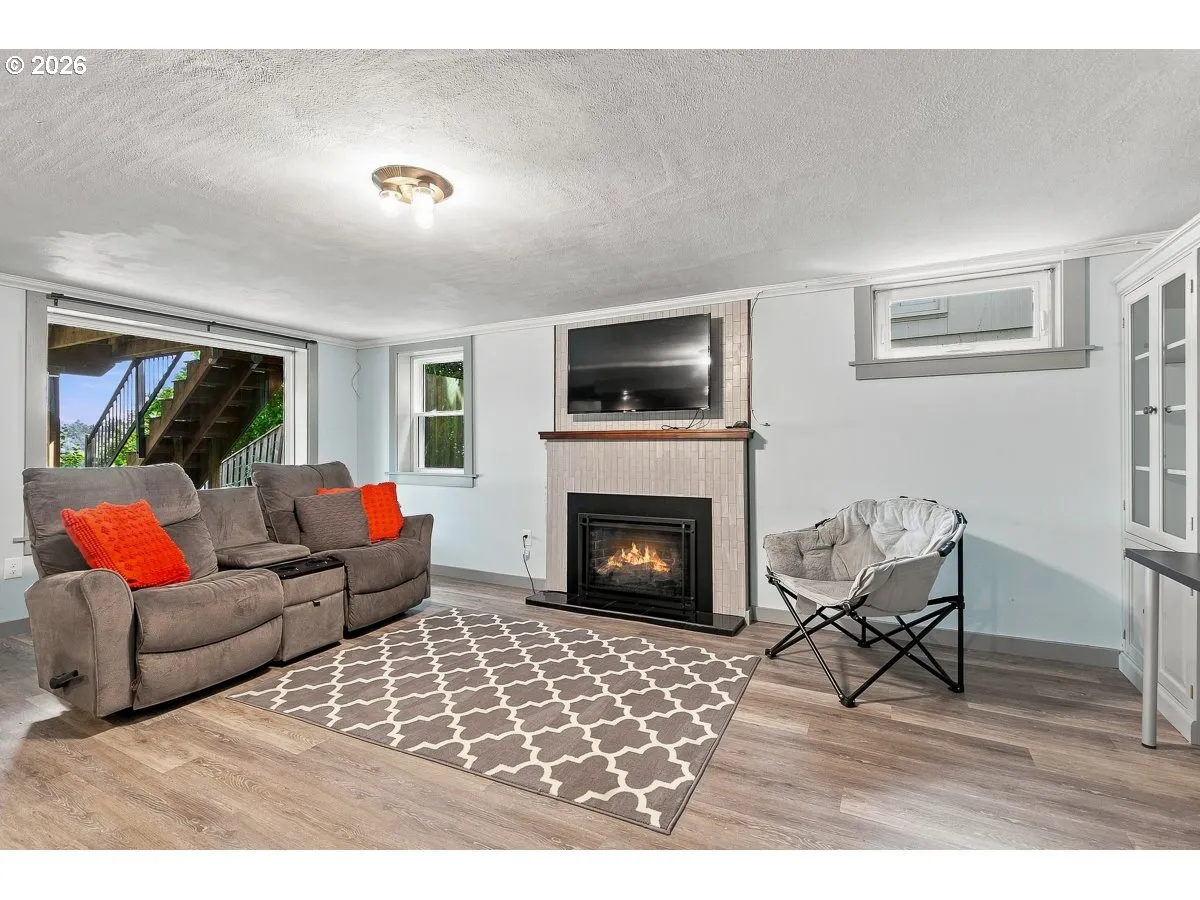 Family Room-Lower