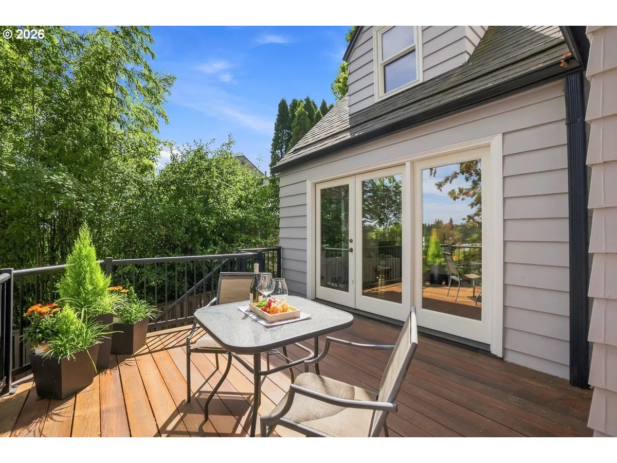 Deck-Main
