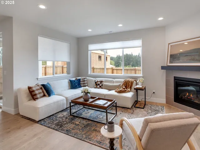 Living Room-Fireplace